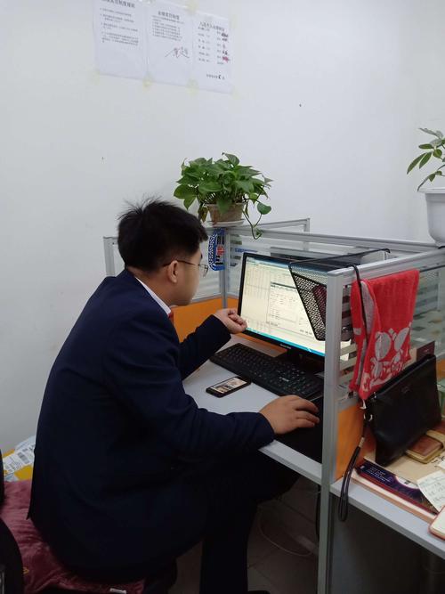 東潤(rùn)投資咨詢 助力理性投資，護(hù)航財(cái)富增值的專業(yè)伙伴